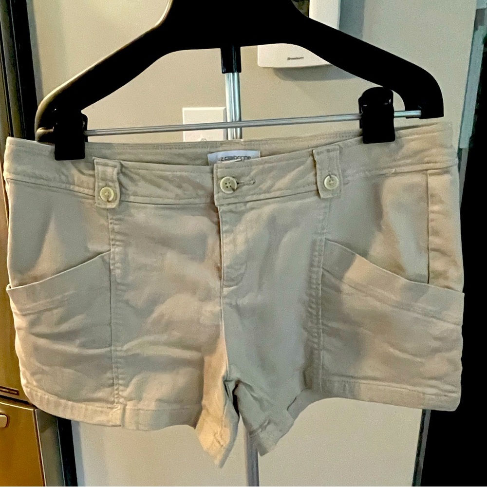 Great pair of Liz Claiborne beige shorts with 3” inseam and size 14P